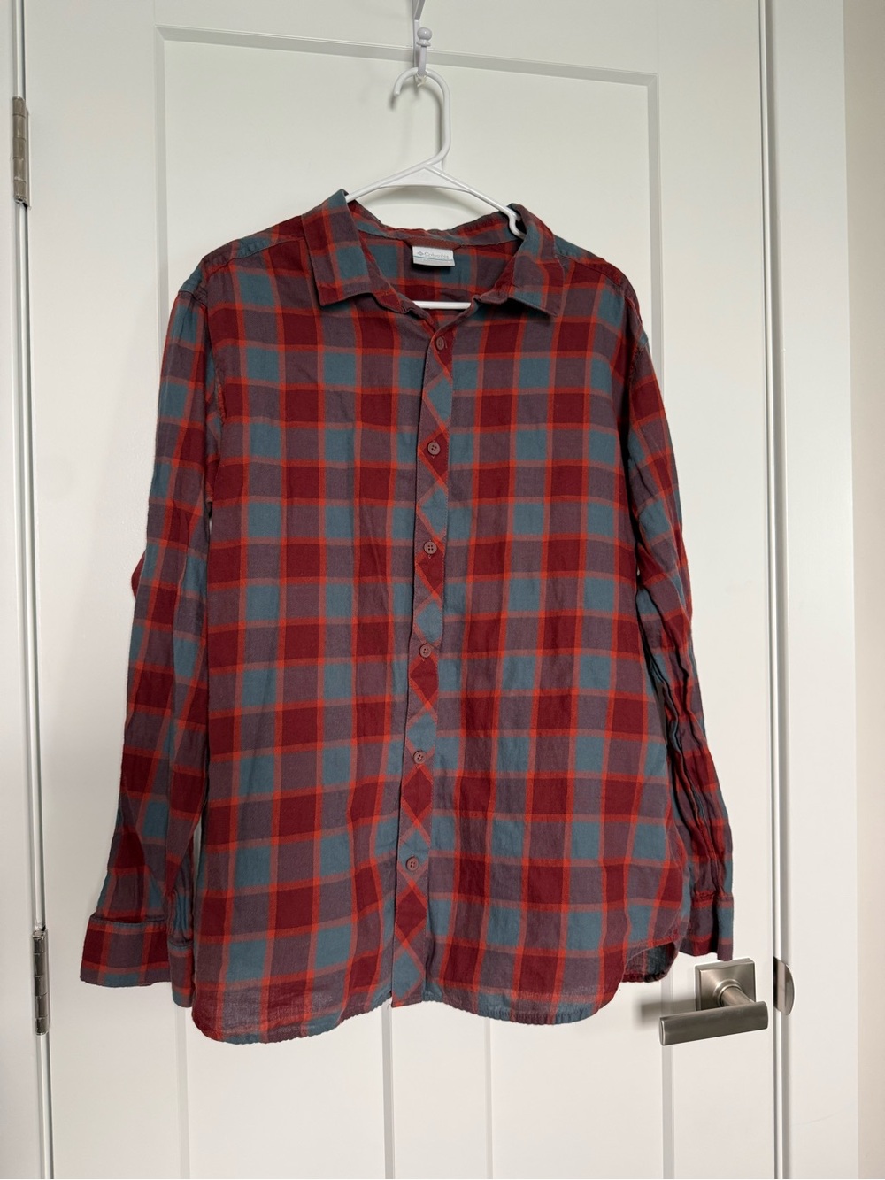 Men's Casual Red and blue Plaid 100% cotton lumberjack lightweight button down